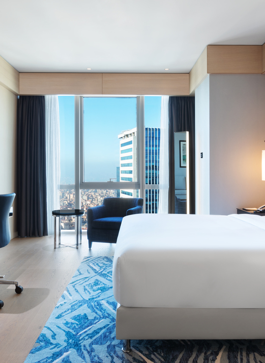 Complimentary Services Offered to <span>Senior Suite</span> Guests