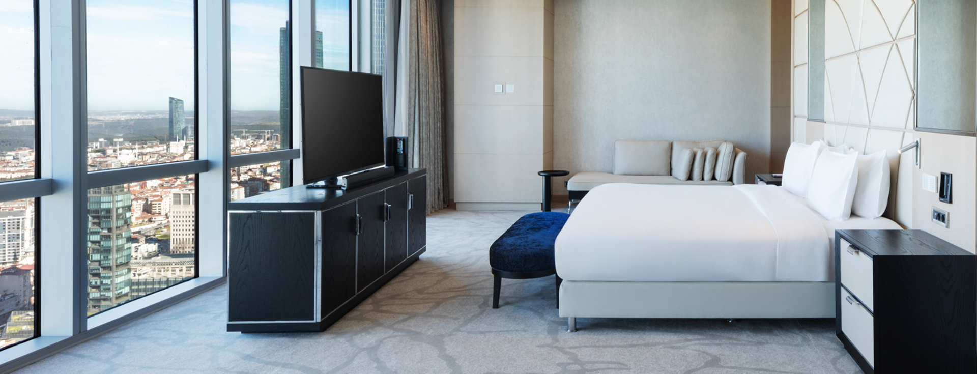 Rumelian Presidential Suite