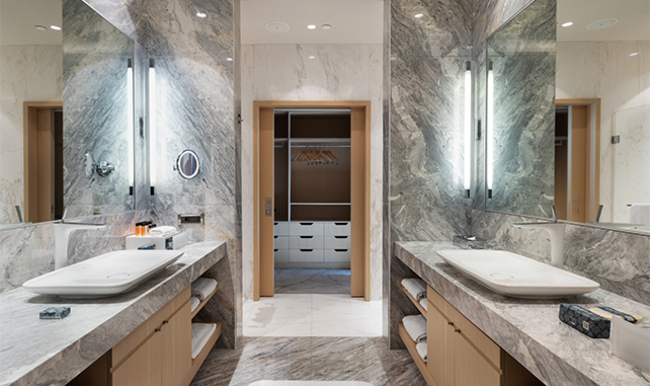 <span>Rumelian Presidential Suite</span> Bathroom Features