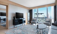 Prestige Suite / Oturma Alanı ve Oda Bağlantısı